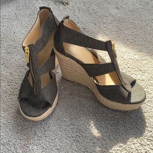 Never been worn, Micheal Kora wedges
